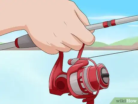 Imagen titulada Cast Spinning Tackle Step 2