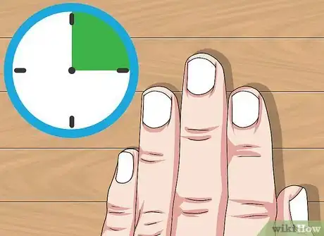 Imagen titulada Make Holographic Nails Step 12