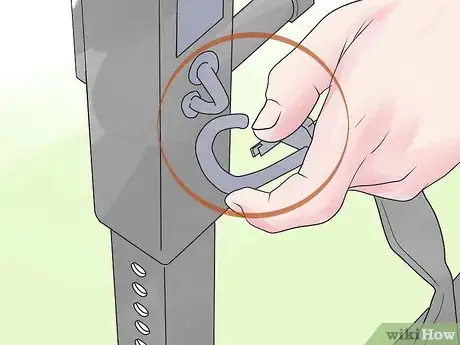 Imagen titulada Use an Inversion Table for Back Pain Step 8