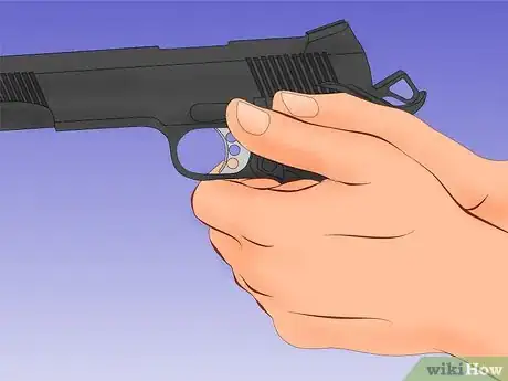 Imagen titulada Grip a Pistol Step 3