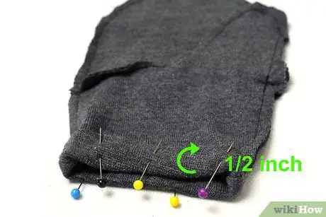 Imagen titulada Make Mittens from Old Sweaters Step 15