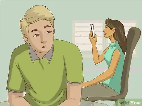 Imagen titulada Know if a Person Is Getting Bored of You Step 3