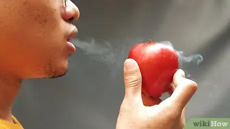 Imagen titulada Make an Easy Bowl for Smoking Step 6