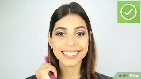 Imagen titulada Fake Bangs Step 1