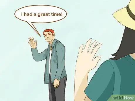 Imagen titulada Have a Successful First Date at the Movies (Guys) Step 14