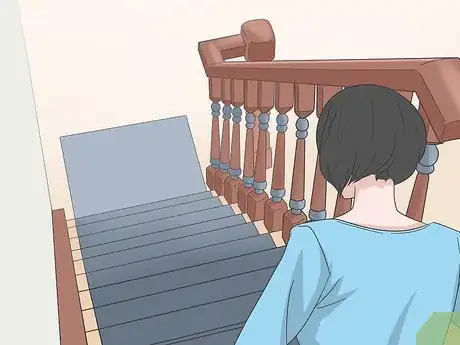 Imagen titulada Not Fall Down Stairs Step 1