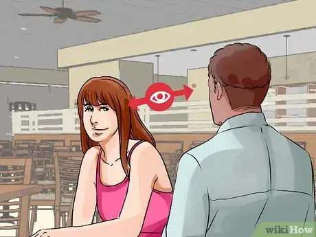 Imagen titulada Know if a Girl Likes You Back Step 1