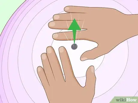 Imagen titulada Use an Exercise Ball for Beginners Step 2