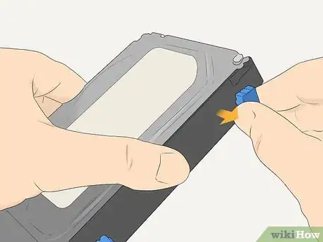 Imagen titulada Open a Seagate External Hard Drive Step 8