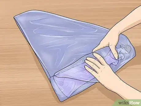 Imagen titulada Recycle Old Plastic Bags Step 8