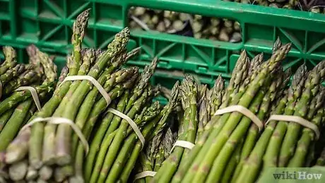 Imagen titulada Eat Asparagus Step 2