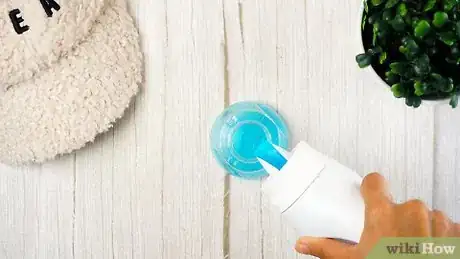 Imagen titulada Wash a Baseball Cap by Hand Step 7