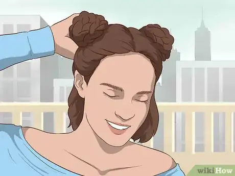 Imagen titulada Do Space Buns on Short Hair Step 15.jpeg