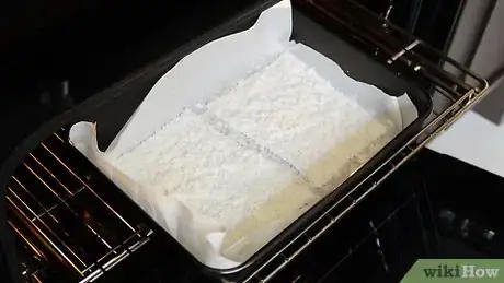 Imagen titulada Make Beeswax Wraps Step 7