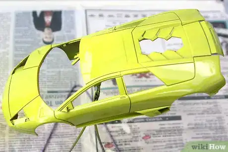 Imagen titulada Paint a Model Car Step 6