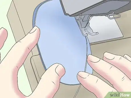Imagen titulada Make a Birdcage Veil Step 4