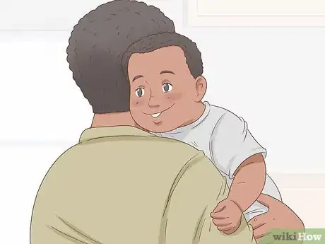 Imagen titulada Lift and Carry a Baby Step 11