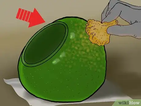 Imagen titulada Glaze a Pot Step 18