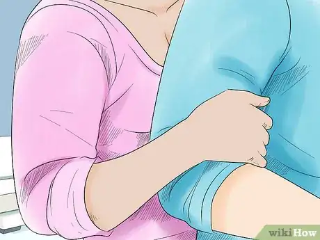 Imagen titulada Make Out with a Guy Step 4