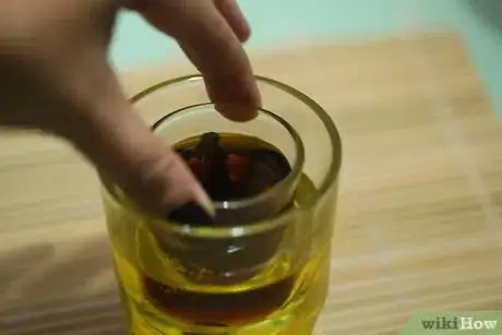 Imagen titulada Make a Jager Bomb Step 5