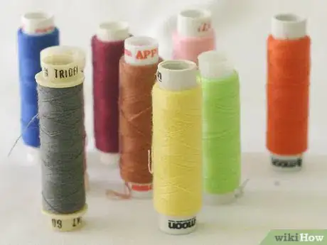 Imagen titulada Choose Sewing Thread Step 5