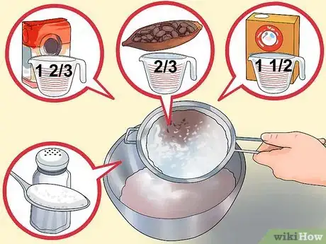 Imagen titulada Make a Black Forest Cake Step 3