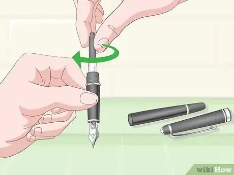 Imagen titulada Fill a Mont Blanc Fountain Pen Step 8