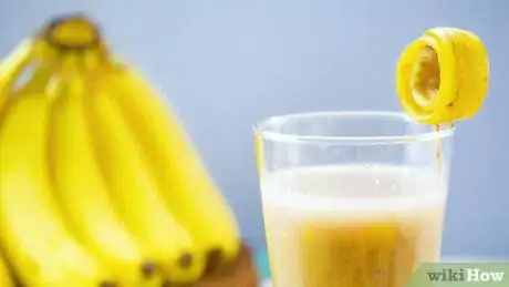 Imagen titulada Use Banana Peels Step 1