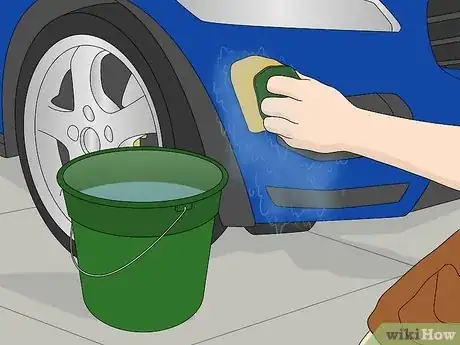 Imagen titulada Wash Your Car Using Less Water Step 10