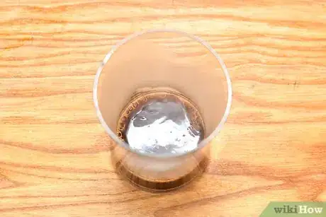 Imagen titulada Make a Traditional Greek Frappe Step 3