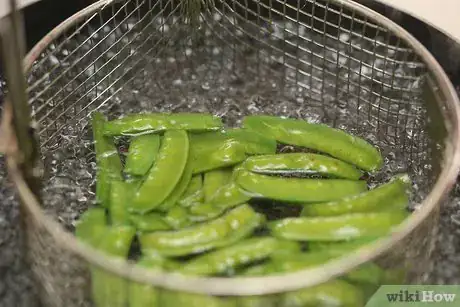 Imagen titulada Cook Snow Peas Step 12