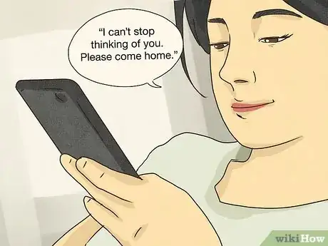 Imagen titulada Seduce Your Husband Through Text Step 6
