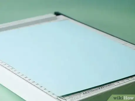 Imagen titulada Cut a Straight Line Step 2
