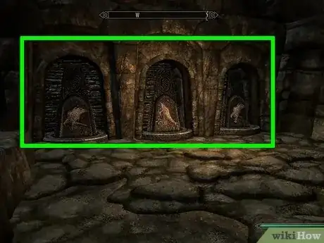 Imagen titulada Retrieve and Deliver the Dragonstone in Bleak Falls Barrow in Skyrim Step 5