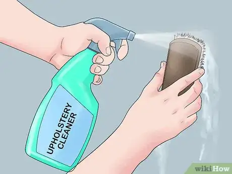 Imagen titulada Clean a Car Ceiling Step 1