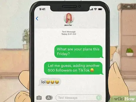 Imagen titulada Hype a Girl Up over Text Step 6