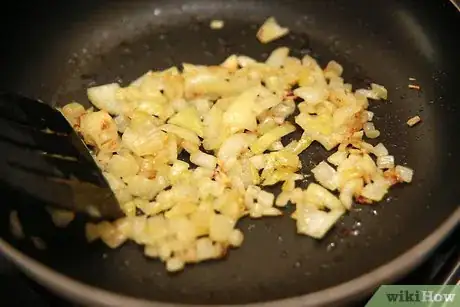 Imagen titulada Sauté Onions Step 6