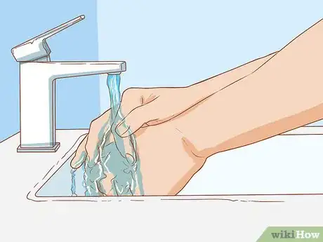 Imagen titulada Treat a Blood Blister Step 9