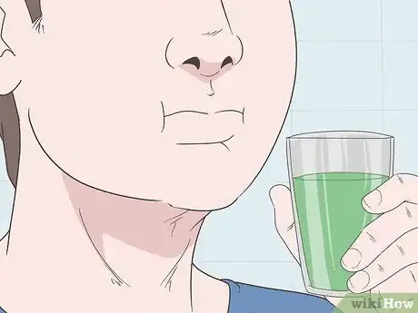 Imagen titulada Treat a Gum Infection Step 3