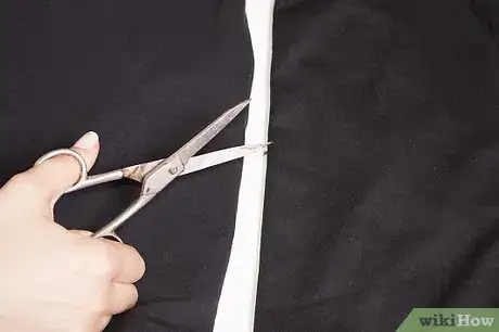Imagen titulada Make a Ninja Mask Step 6