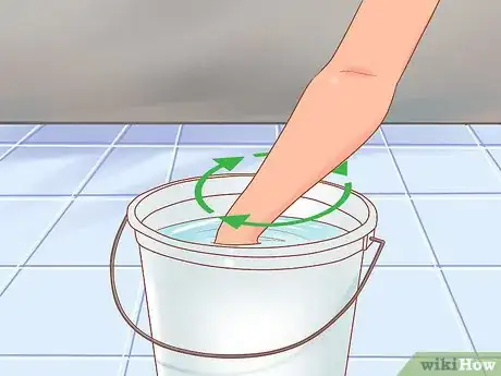 Imagen titulada Clean Microfiber Cloths Step 2