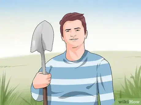 Imagen titulada Protect Yourself from an Attacking Rooster Step 2