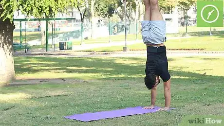 Imagen titulada Walk on Your Hands Step 12