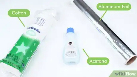 Imagen titulada Remove Glitter Nail Polish Step 1