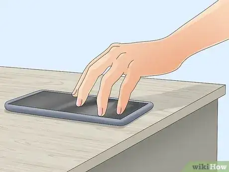 Imagen titulada Respond to One Word Texts from Guys Step 10