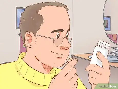 Imagen titulada Fix a Receding Hairline Step 4