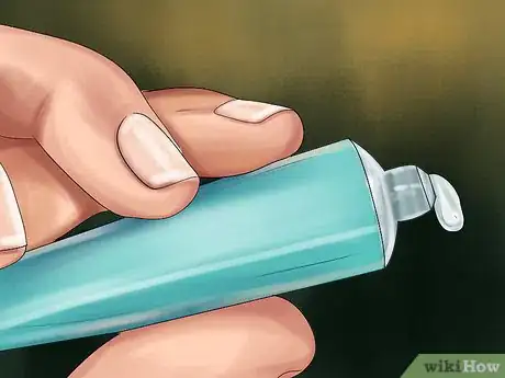 Imagen titulada Give Idoxuridine to Cats with Herpes Eye Infections Step 13