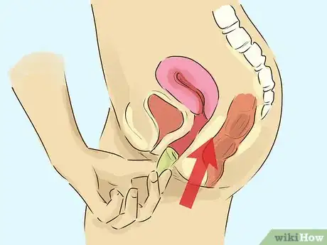 Imagen titulada Use a Menstrual Cup Step 8