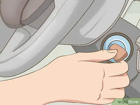 Imagen titulada Fix a Car That Doesn't Start Step 1