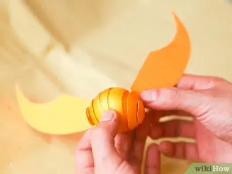Imagen titulada Make a Golden Snitch Step 5